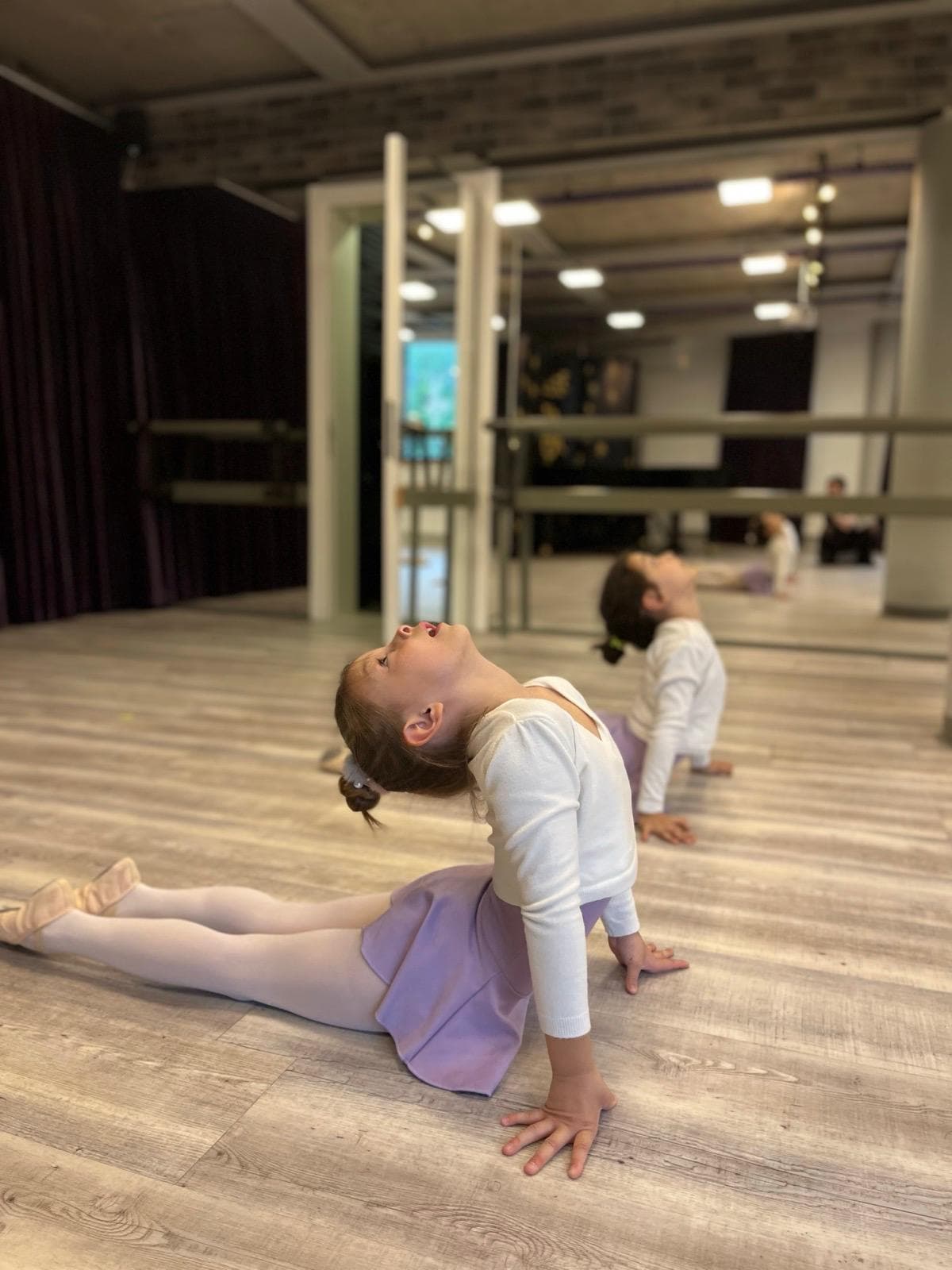 Children enjoying a Ceren Ballet class